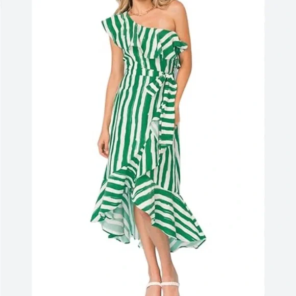 green emerald velvet dress Petal and Pup Women's Nadia One Shoulder Maxi Dress